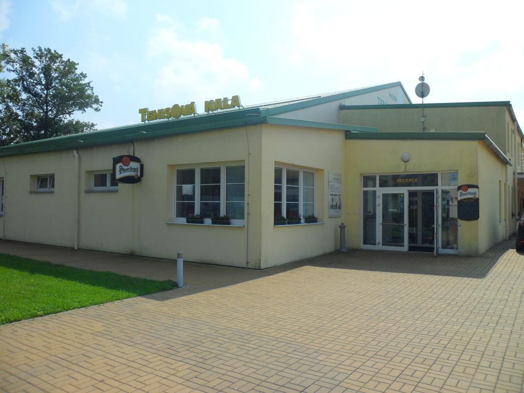 Penzion Na Kurtech オパヴァ エクステリア 写真